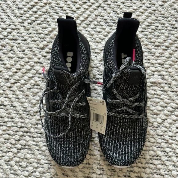 Adidas Ultraboost Breast Cancer Edition 10.5 main image 4